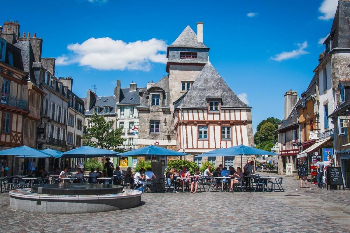 Apartment Quimper: T3 Avec Vue Cathedrale Proche Gare Quimper